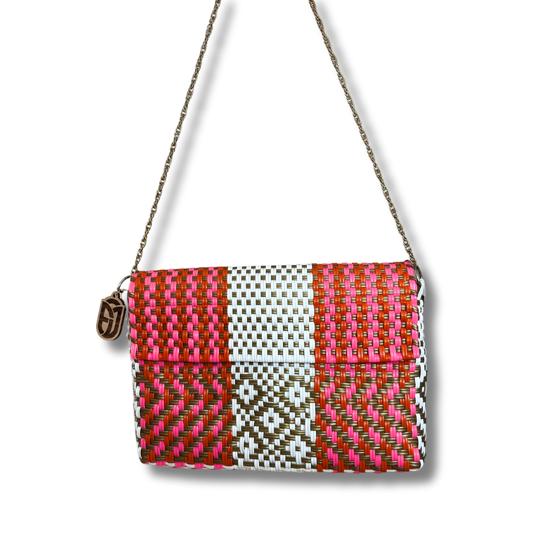 Chain Reaction- crossbody