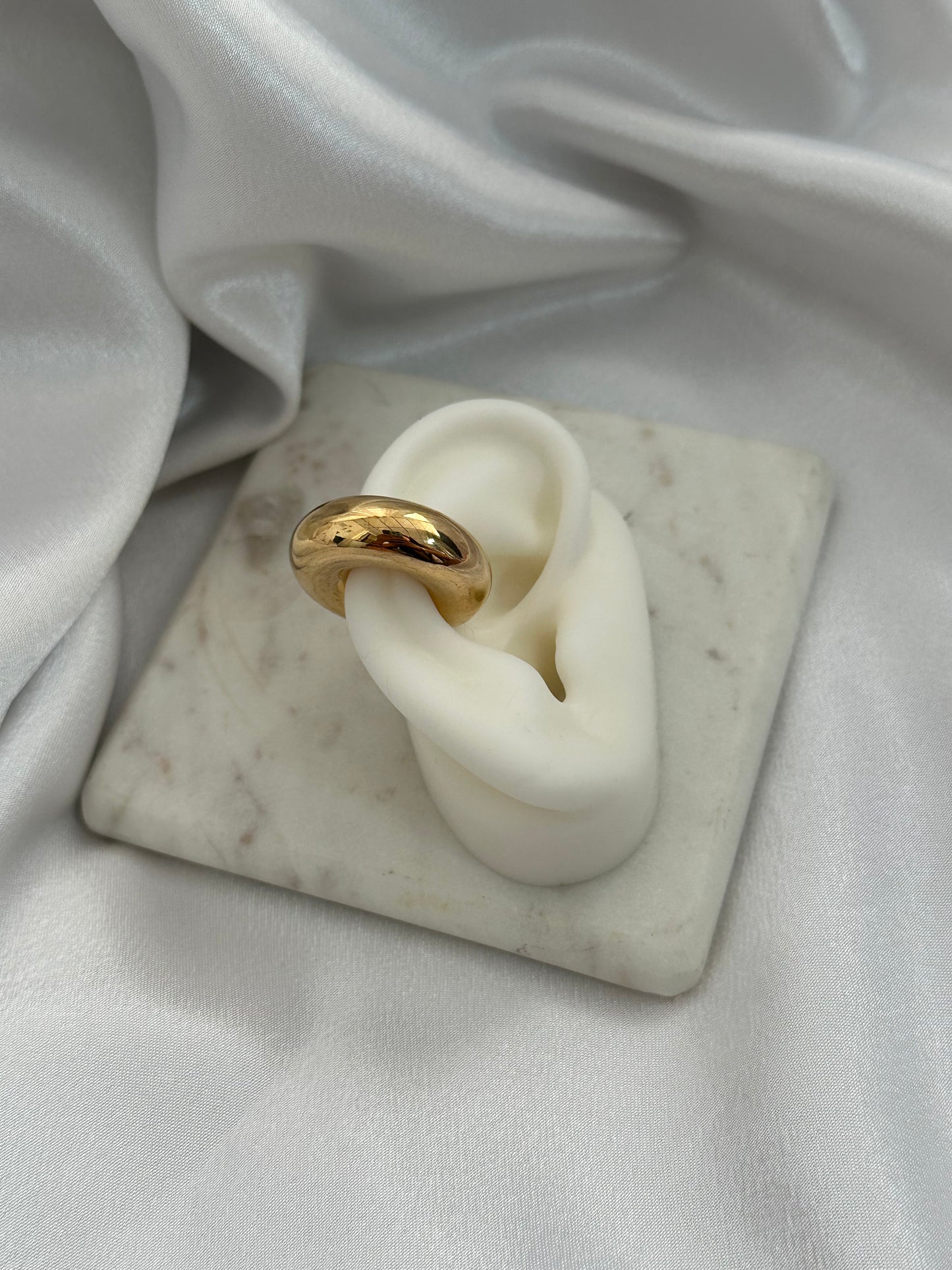 Gold Earcuff