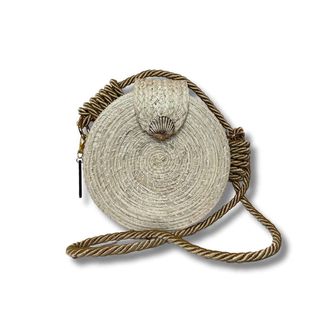 Yoyo Shell Palm Bag Handwoven