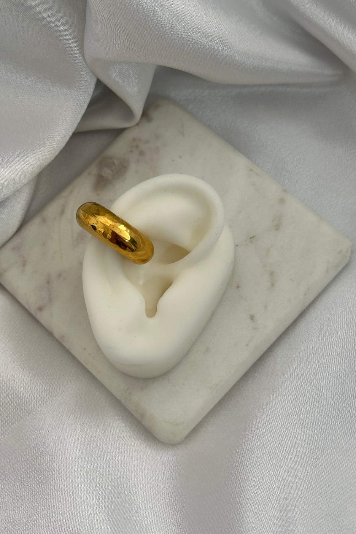 Hammered Gold Earcuff