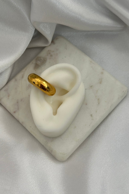 Hammered Gold Earcuff