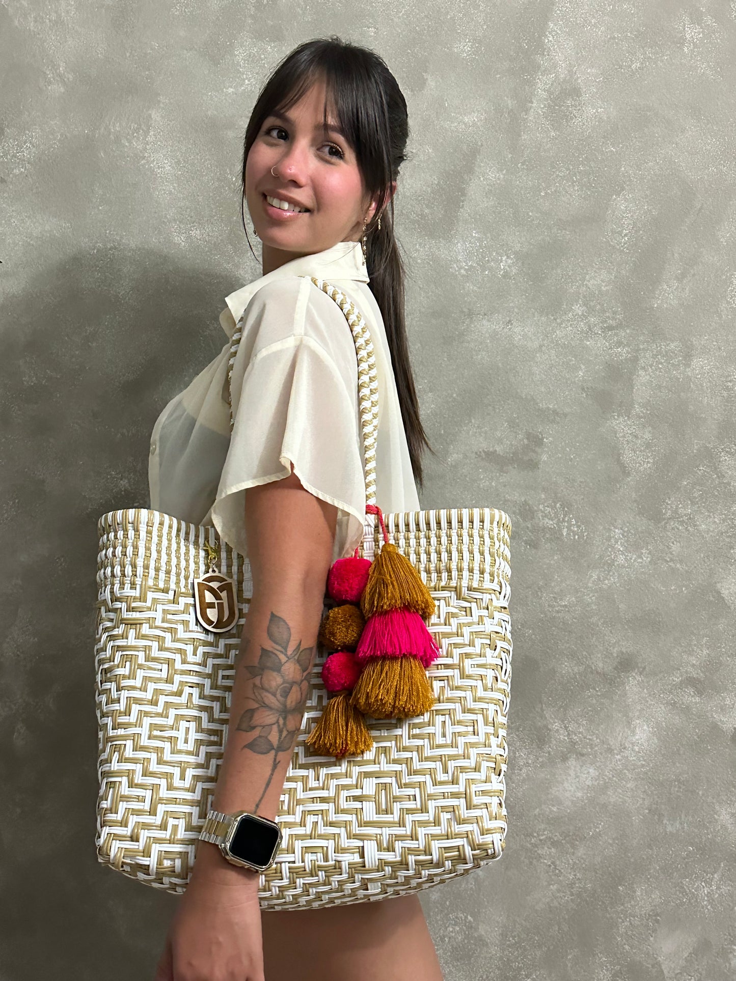Medium Tote Handwoven